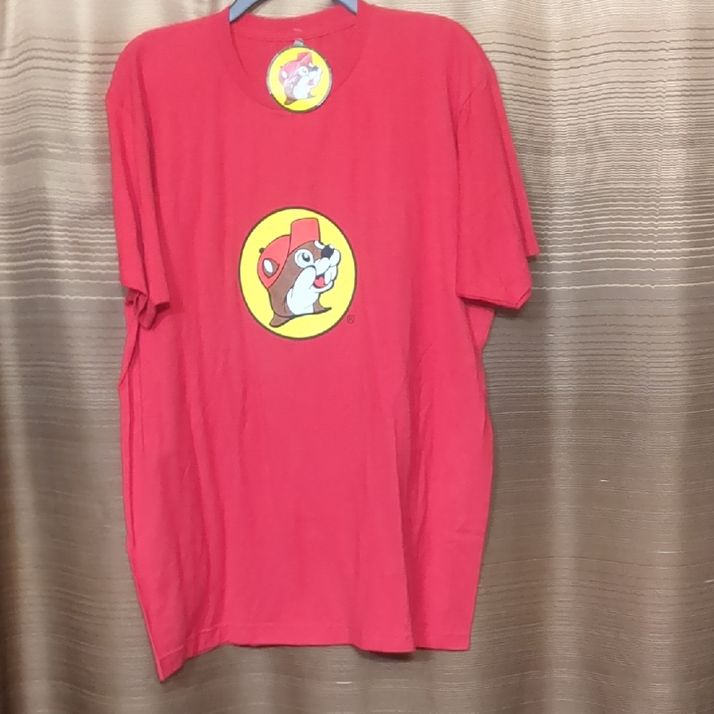 NWT Red BUC-EE's Graphic Tee with Yellow Logo Size large
